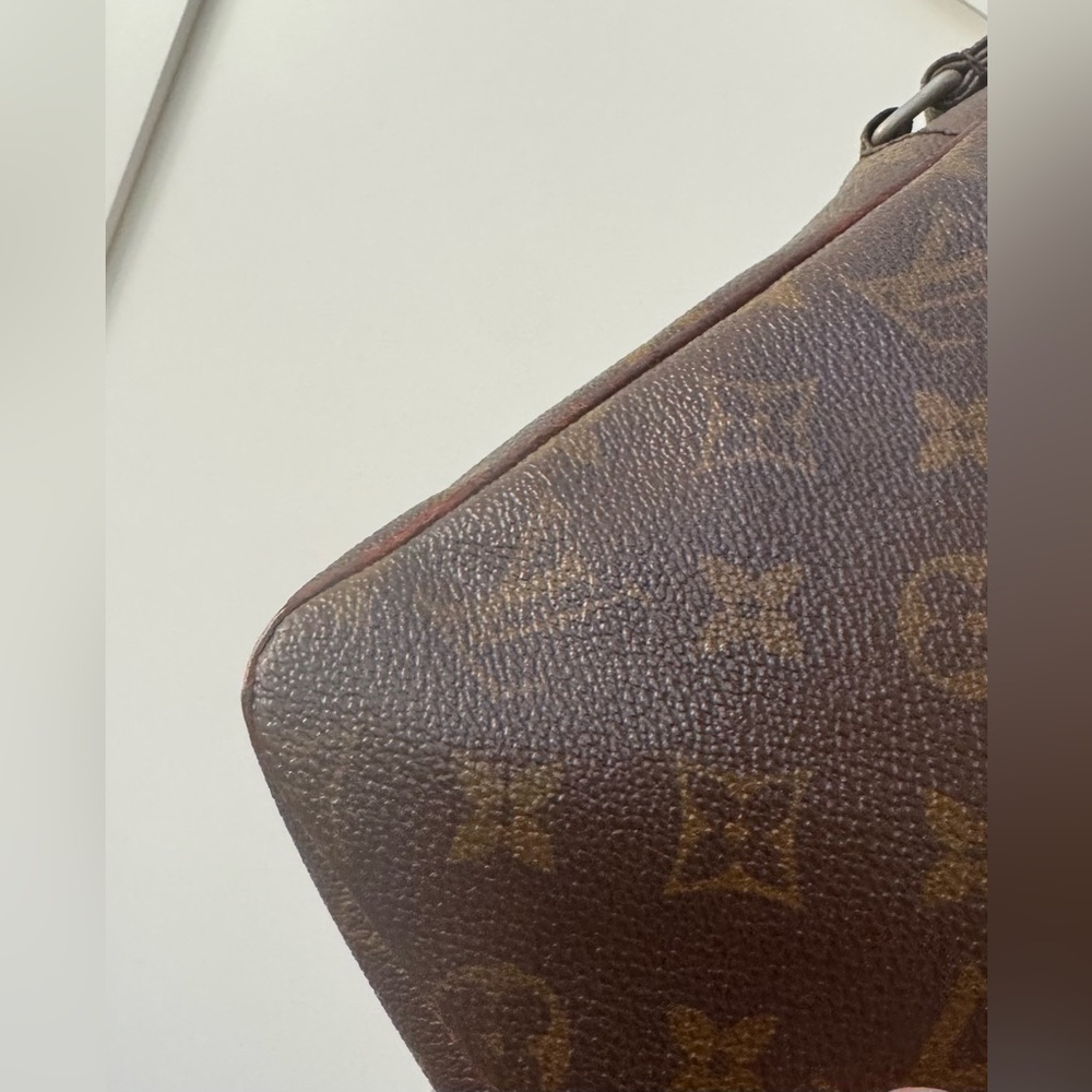 LOUIS VUITTON Vintage Monogram Nil-Style Crossbody Bag Very Good Vintage Cond - Picture 13 of 16
